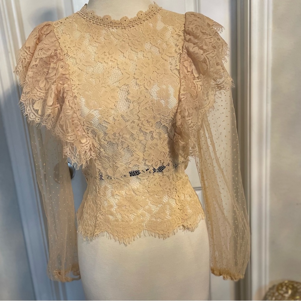 Elegant Lace Ruffle Top - Cream size Medium